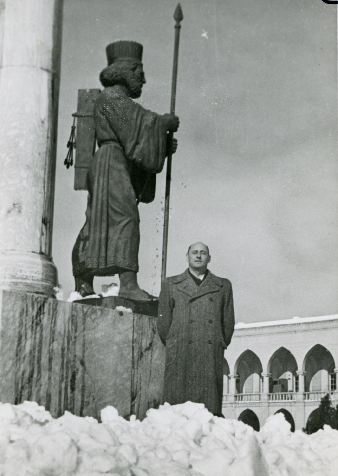 ערן לאור, שליח הסוכנות היהודית באירן, 1946