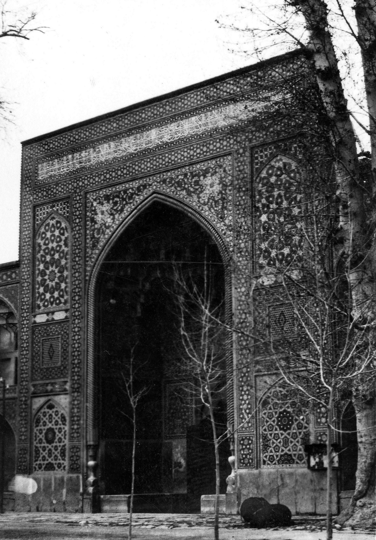 שער הכניסה למסגד באיספהאן