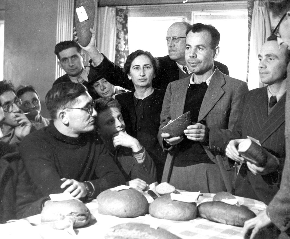 קורס אופים למטבחים קיבוציים בבית ויצו, 1943