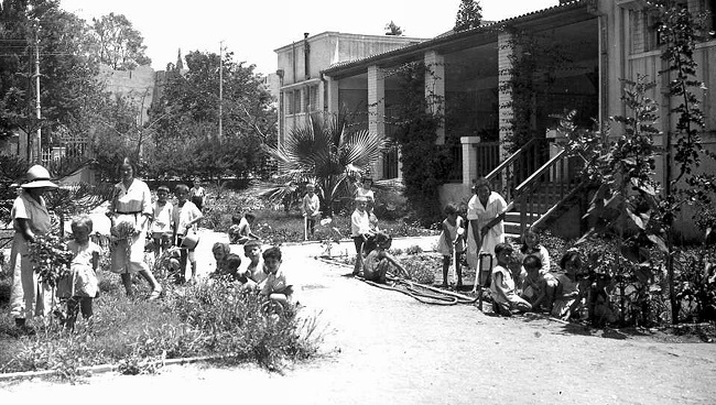 גינת הגן הדוגמאי בתל אביב, 1931 (PHWI\1246629)