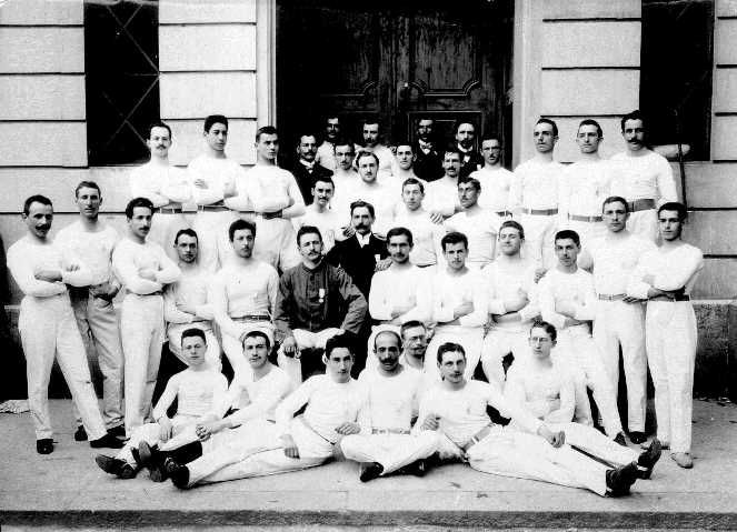 A group of Jewish gymnasts and athletes at the Sixth Zionist Congress