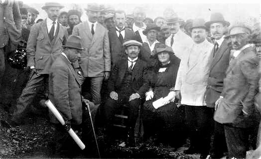 הנחת אבן הפינה לבית החולים שוויצר בטבריה, 12.4.1921. (PHG\1019457)