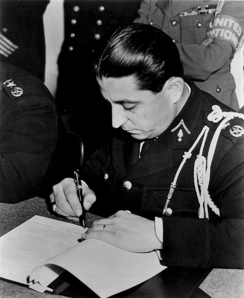 חתימת הסכמי שביתות הנשק עם מצרים, 1949. (PHL\1088421)