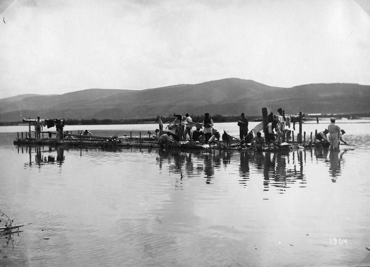 הצבא הרוסי במנצ'וריה​, חיילים רוסים רוחצים בנהר (PHAL\1660122)