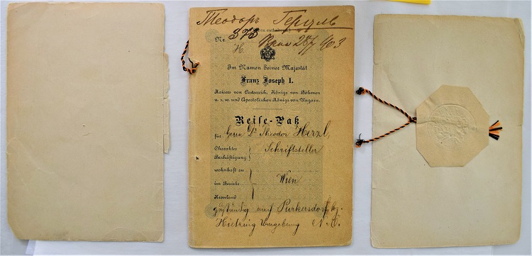 דרכון של הרצל משנת 1903 לפני השימור