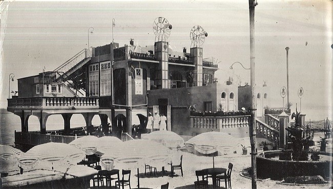 קזינו גלי אביב, שנות ה-30 (PHA519-225p)