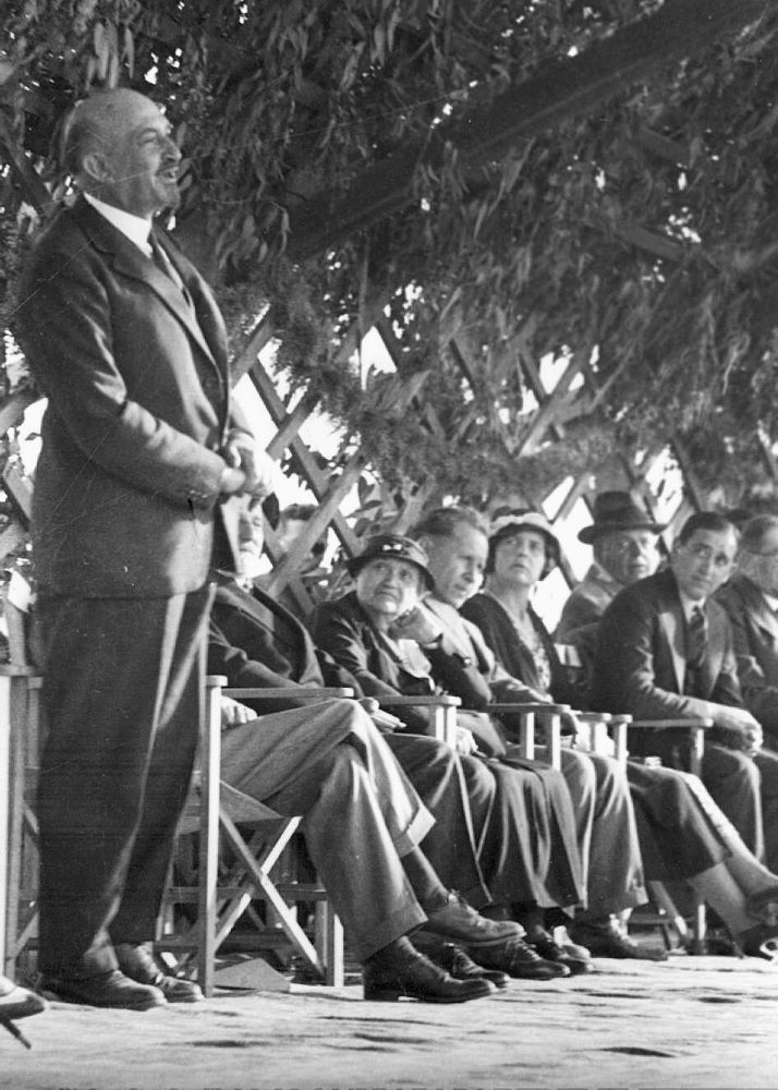 חיים ויצמן בטקס פתיחת מכון זיו ברחובות, 3.4.1934