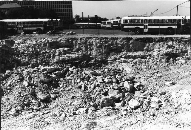 The construction of the new building, 1985