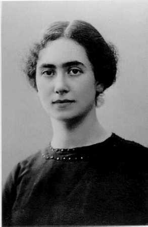 רחה פראייר בצעירותה (PHG\1110670)