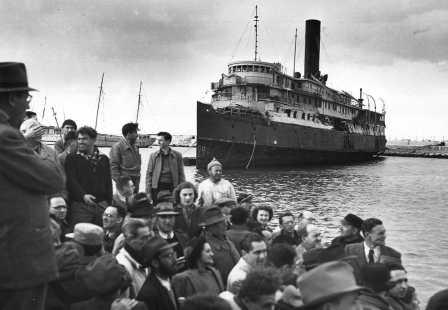The immigrant ship Exodus, 1947 (PHG\1081875)