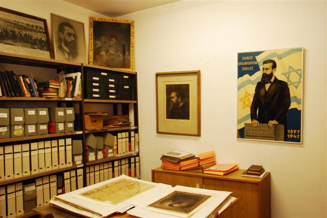 Herzl room